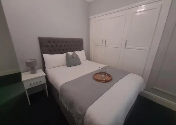 Hotel 52
